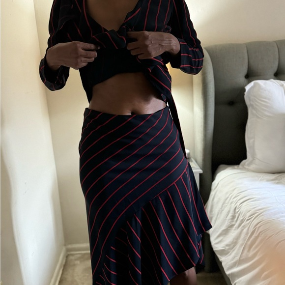 Two Piece Wrap Top and asymmetrical shirt - Picture 6 of 6